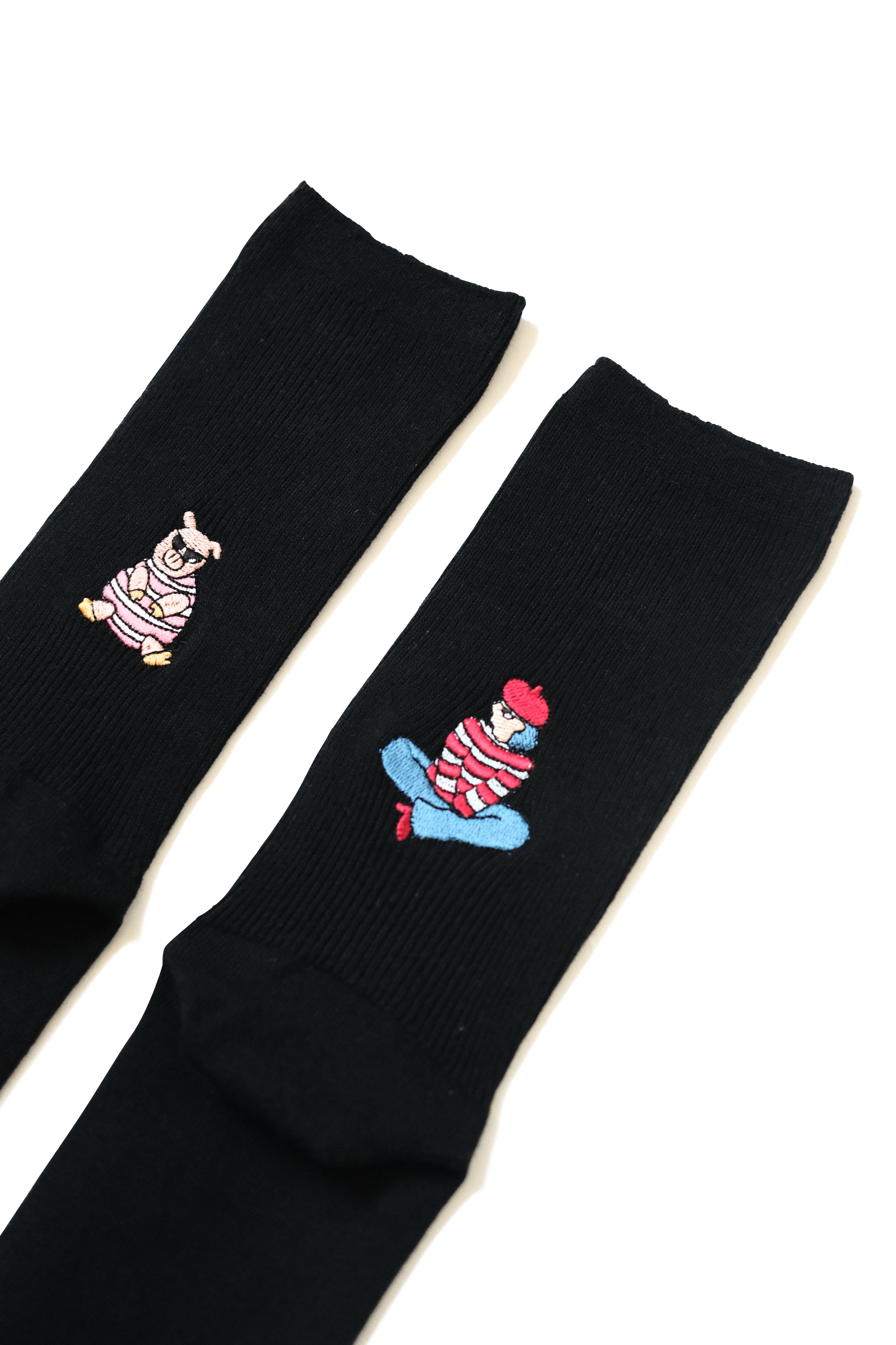 タイチ《黒 / 刺繍 / WOMEN》